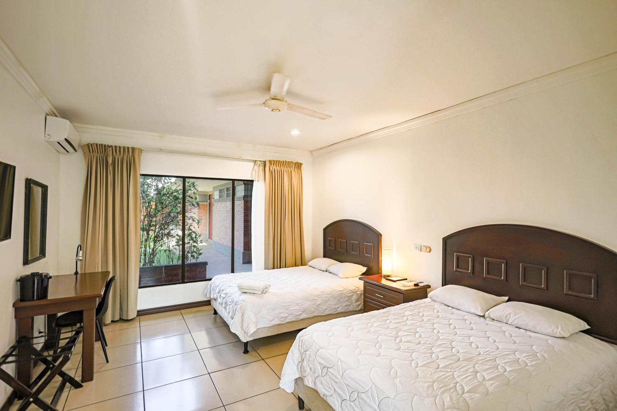 Hotel Cana Brava Inn Cañas Exteriér fotografie