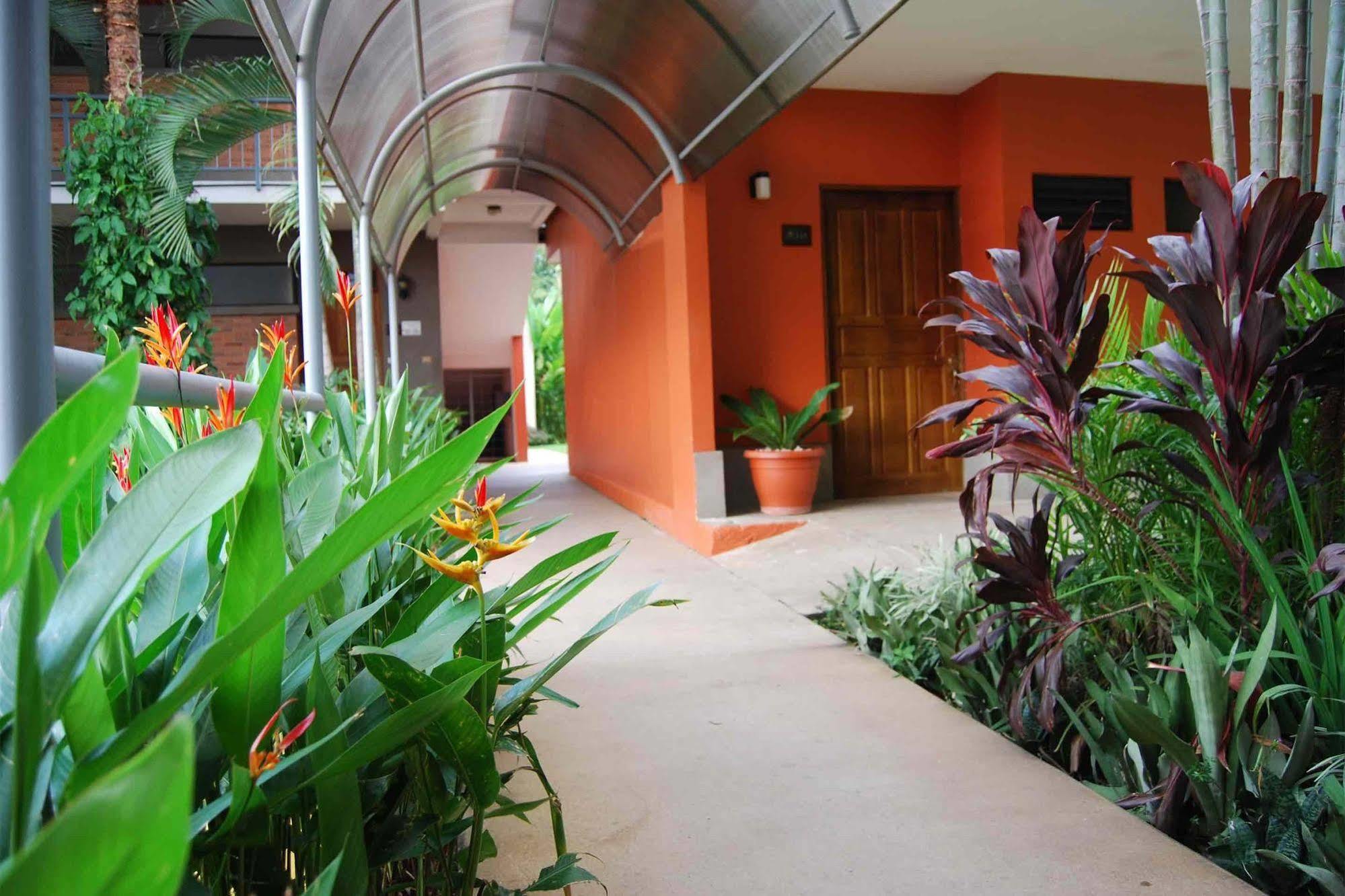 Hotel Cana Brava Inn Cañas Exteriér fotografie